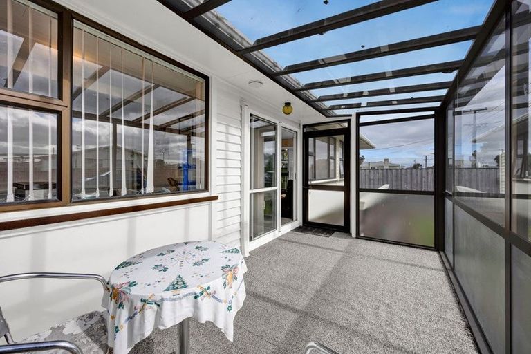 Photo of property in 27 Pacey Avenue, Hawera, 4610