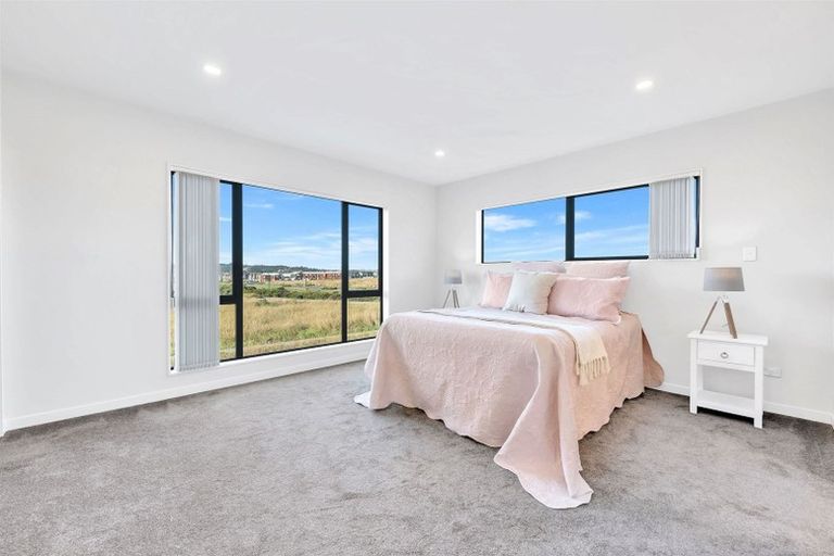 Photo of property in 6 Hinoki Way, Flat Bush, Auckland, 2019