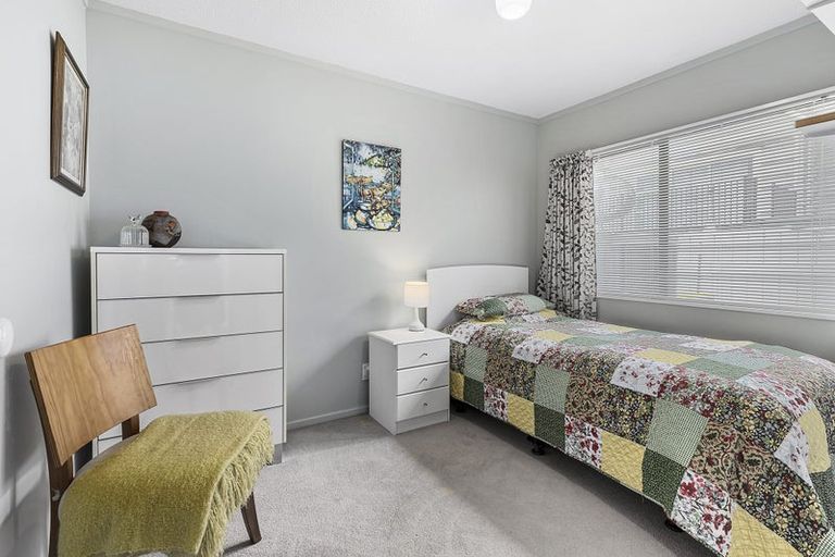 Photo of property in 12a Kahutea Terrace, Titahi Bay, Porirua, 5022