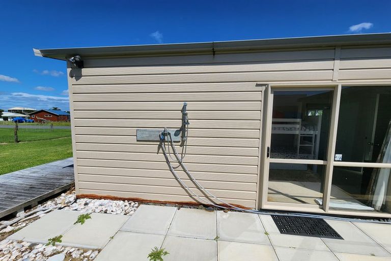 Photo of property in 751 Whangaruru North Road, Whangaruru, Russell, 0184