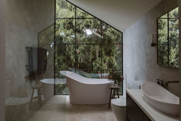 Photo of property in 366 Frankley Road, Ferndale, New Plymouth, 4310