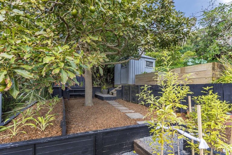 Photo of property in 66 Eden Street, Island Bay, Wellington, 6023