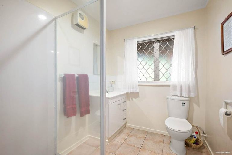 Photo of property in 147 Weatherly Road, Torbay, Auckland, 0630