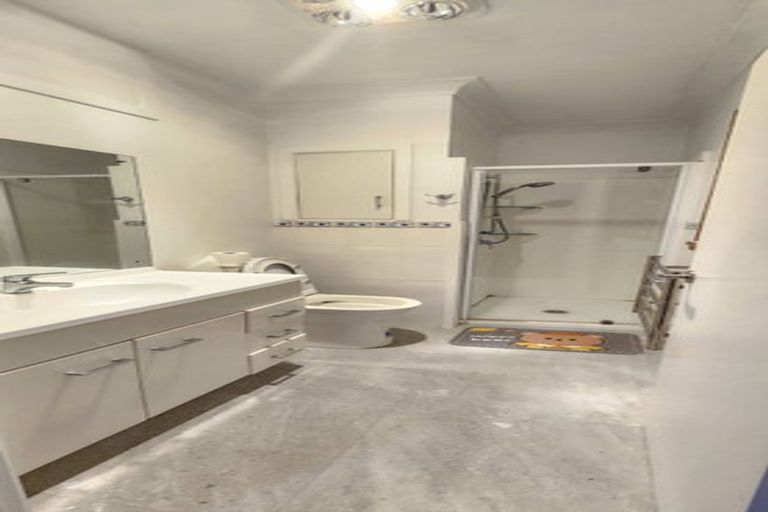 Photo of property in 2/18 Bingara Place, Favona, Auckland, 2024