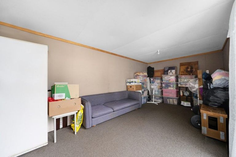Photo of property in 9 Innismara Avenue, Wattle Downs, Auckland, 2103