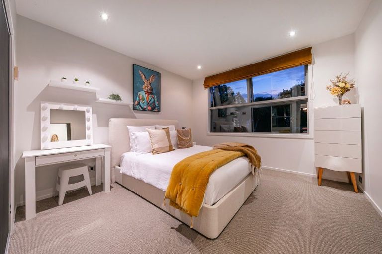 Photo of property in 35 Pounamu Avenue, Greenhithe, Auckland, 0632