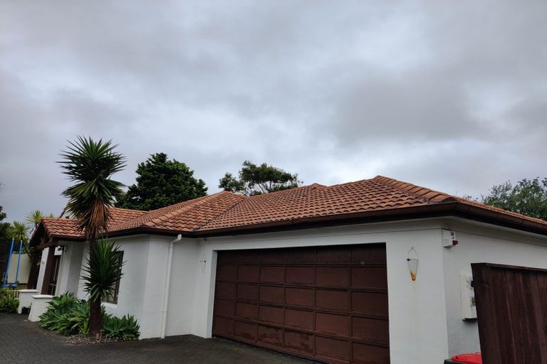 Photo of property in 35 Seneca Court, Golflands, Auckland, 2013