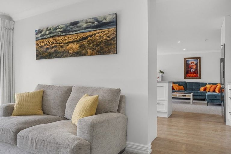 Photo of property in 2 Riviera Court, Papamoa Beach, Papamoa, 3118
