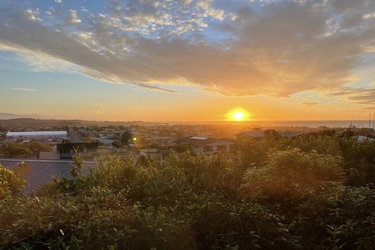 Photo of property in 37 Whitcombe Terrace, Hokitika, 7810
