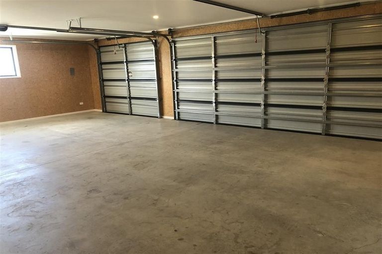 Photo of property in 13 Kilsby Place, Levin, 5510