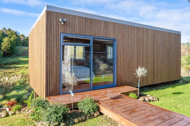 Photo of property in 4 Catherin Servant Close, Maunu, Whangarei, 0110