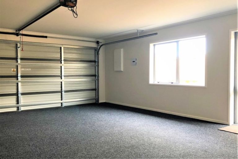 Photo of property in 30 Awataha Crescent, Pyes Pa, Tauranga, 3110