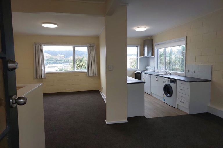 Photo of property in Carillion/the Knoll, 33 Thompson Street, Mount Cook, Wellington, 6011