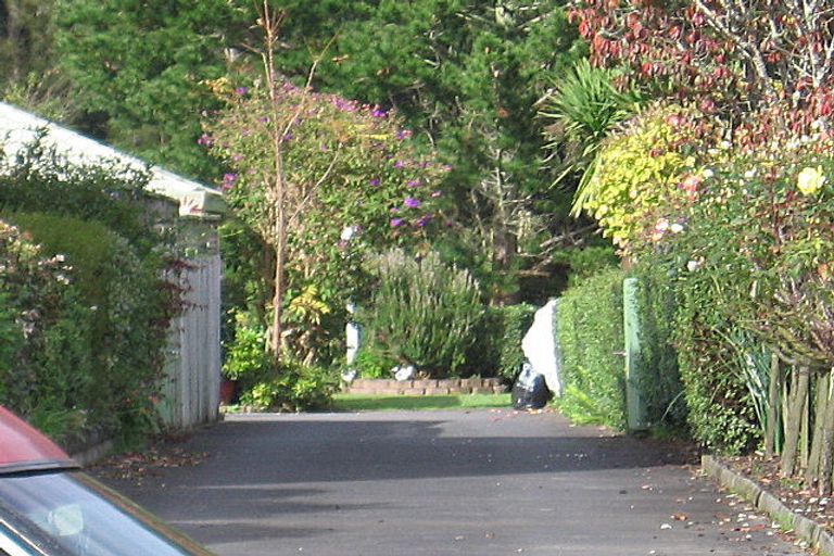 Photo of property in 1/710 Swanson Road, Swanson, Auckland, 0612