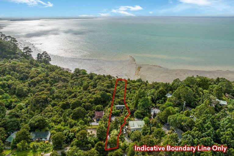 Photo of property in 34 Kauri Point Road, Laingholm, Auckland, 0604