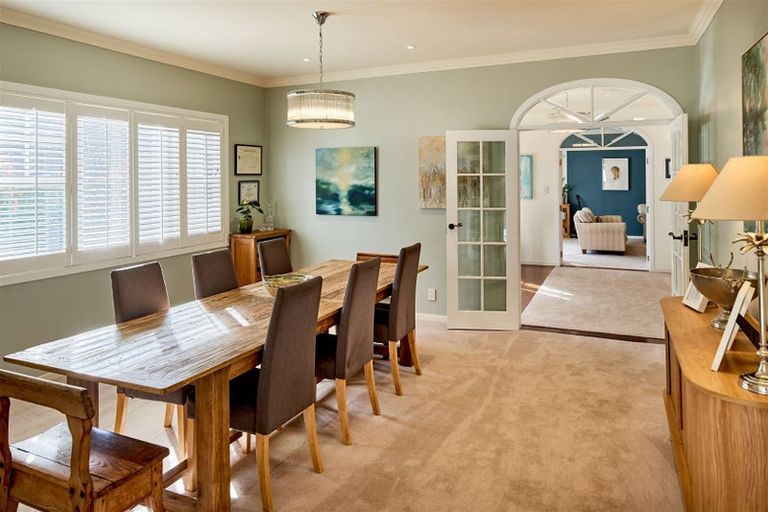 Photo of property in 25 Cheviot Road, Lowry Bay, Lower Hutt, 5013