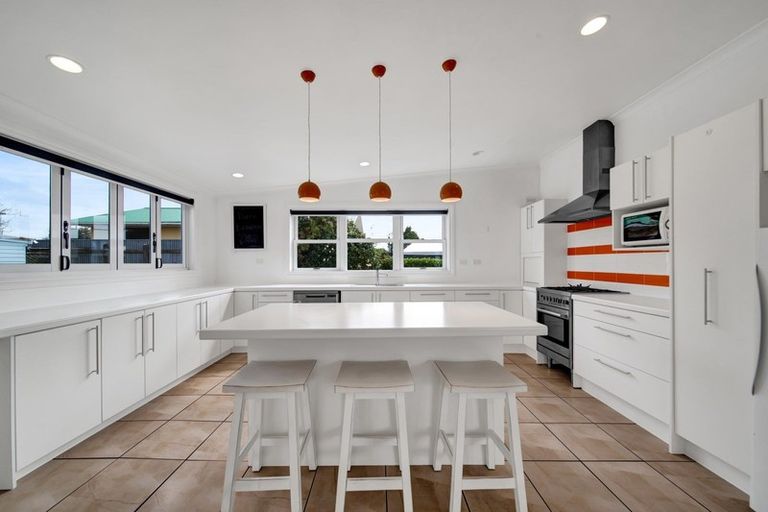 Photo of property in 9 Orlando Street, Stratford, 4332