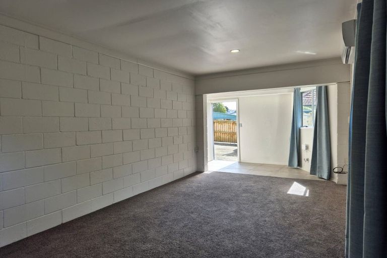 Photo of property in 15 Beeche Place, Birkdale, Auckland, 0626
