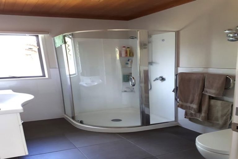 Photo of property in 25 Wells Place, Whitianga, 3510