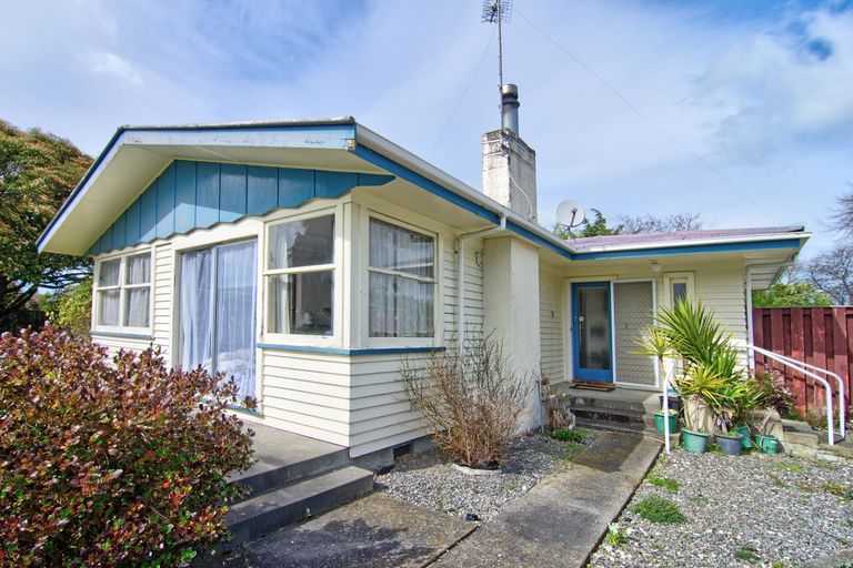 Photo of property in 13 Mabson Terrace, Masterton, 5810