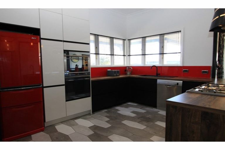 Photo of property in 37 Muller Road, Blenheim, 7201