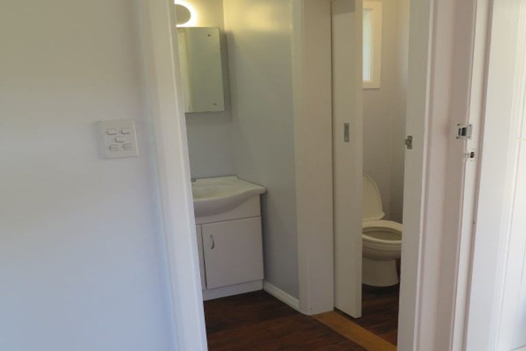 Photo of property in 106 Valley Road, Paraparaumu, 5032