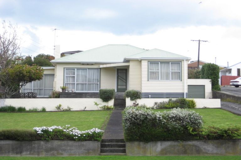 Photo of property in 190 Ngamotu Road, Spotswood, New Plymouth, 4310