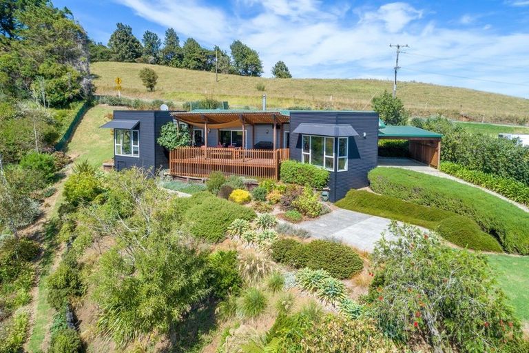 Photo of property in 20 Okupata Road, Oparau, 3878