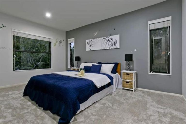Photo of property in 158b East Coast Road, Forrest Hill, Auckland, 0620