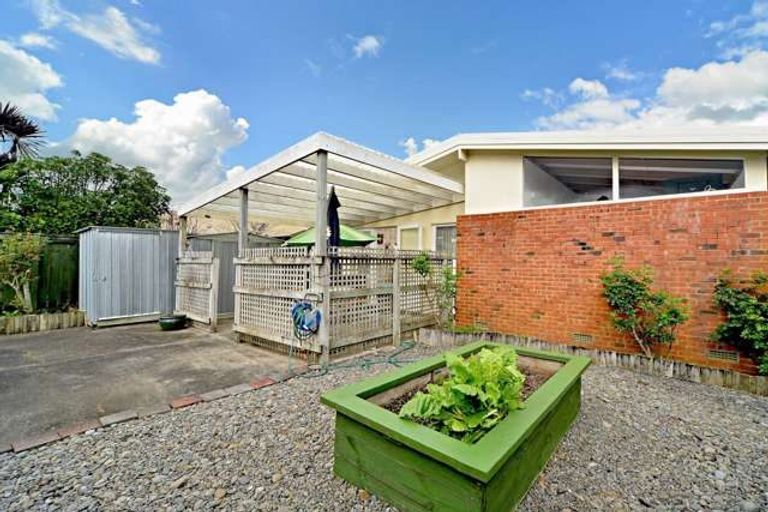 Photo of property in 434 Great South Road, Opaheke, Papakura, 2113
