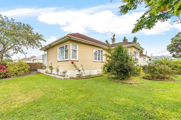Photo of property in 135 Oxford Terrace, Epuni, Lower Hutt, 5011