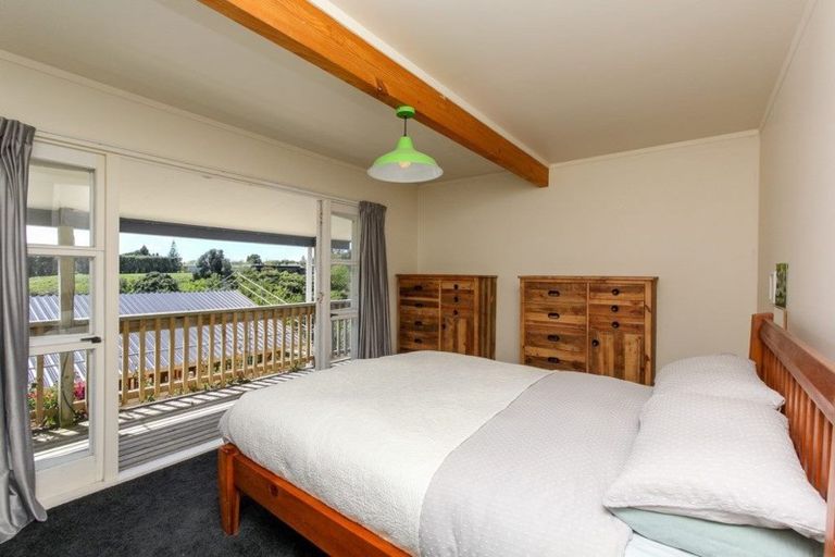 Photo of property in 119 Wairau Road, Oakura, 4314