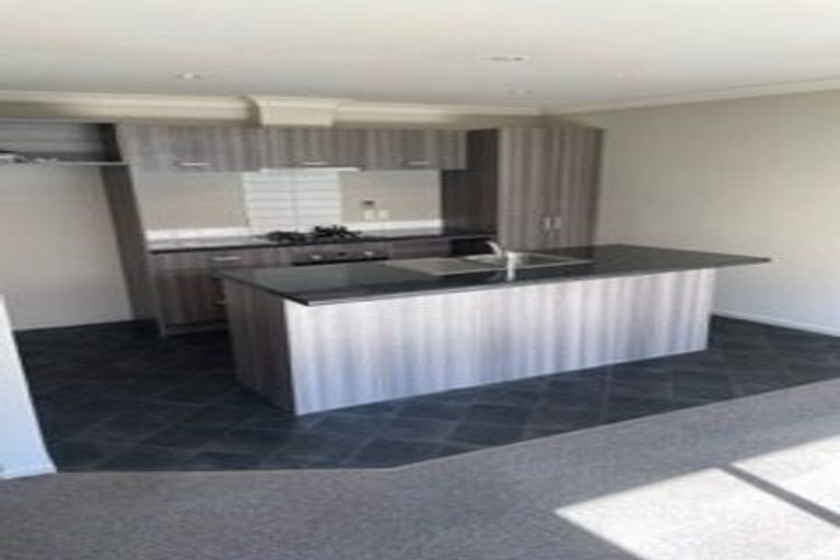 Photo of property in 13 Poppy Watts Grove, Stokes Valley, Lower Hutt, 5019