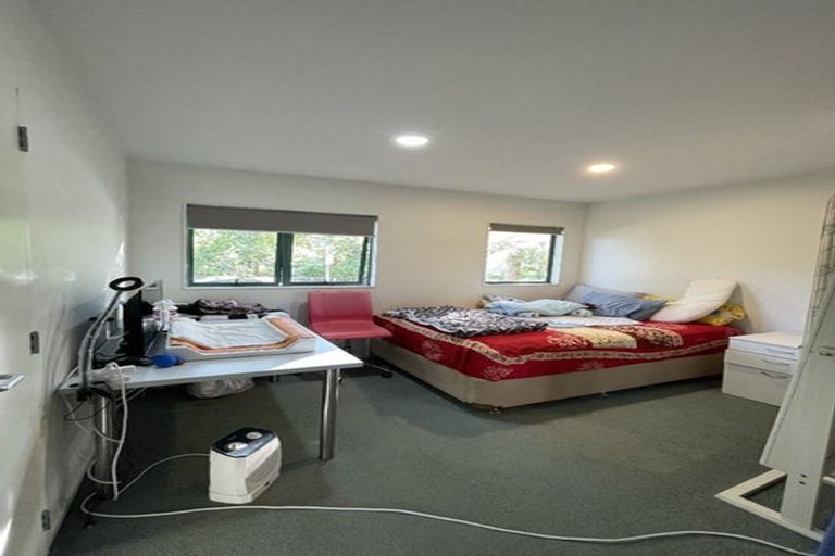 Photo of property in 7a Clematis Avenue, Murrays Bay, Auckland, 0630