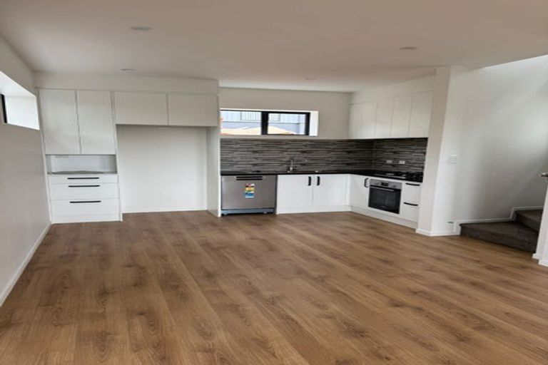 Photo of property in 1d Zion Road, Birkenhead, Auckland, 0626