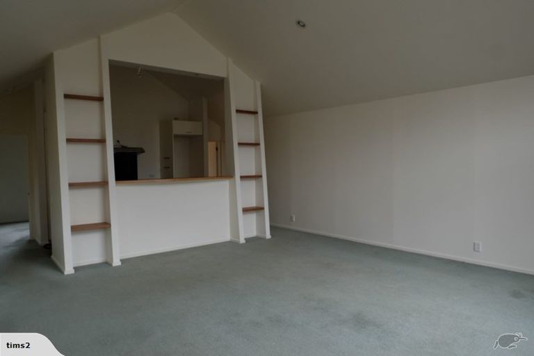Photo of property in 9 Loughanure Place, Massey, Auckland, 0614