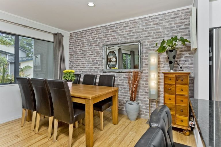 Photo of property in 79h Rangatira Road, Beach Haven, Auckland, 0626