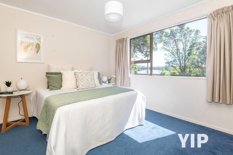 Photo of property in 81 Stewart Drive, Newlands, Wellington, 6037