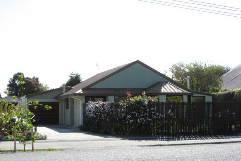Photo of property in 51 Good Street, Rangiora, 7400