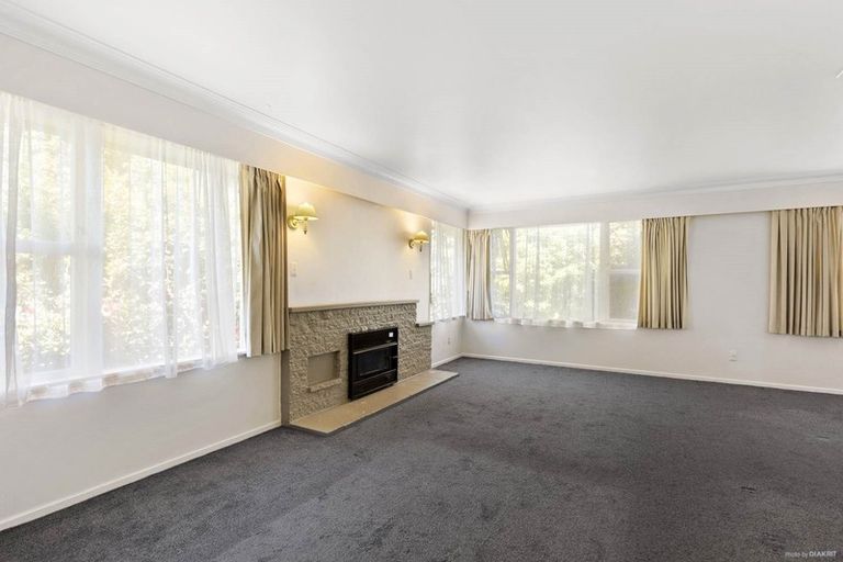 Photo of property in 13 Grenada Avenue, Forrest Hill, Auckland, 0620