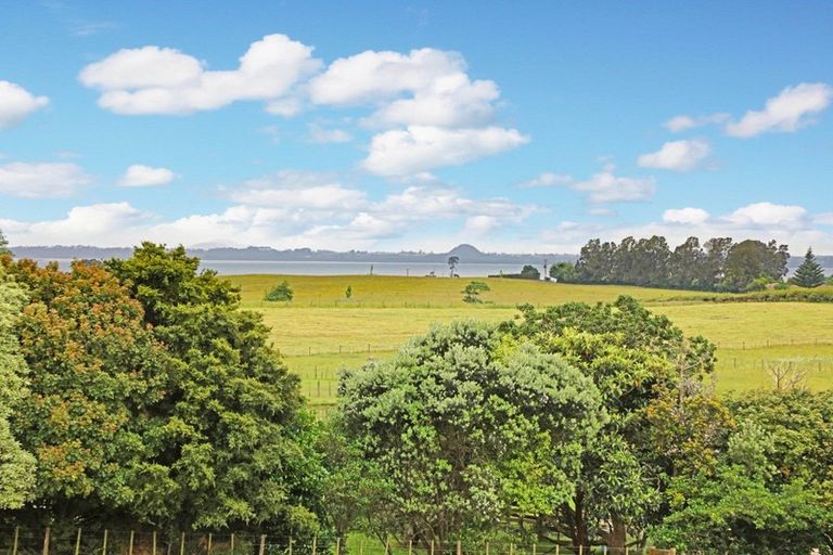 Photo of property in 22 Ewen Place, Karaka, Papakura, 2580