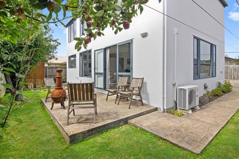 Photo of property in 40a Sawyers Arms Road, Northcote, Christchurch, 8052