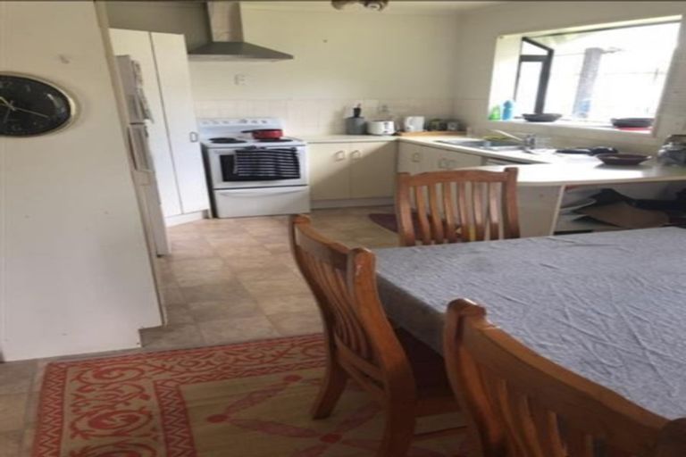 Photo of property in 4 Tington Avenue, Wattle Downs, Auckland, 2103