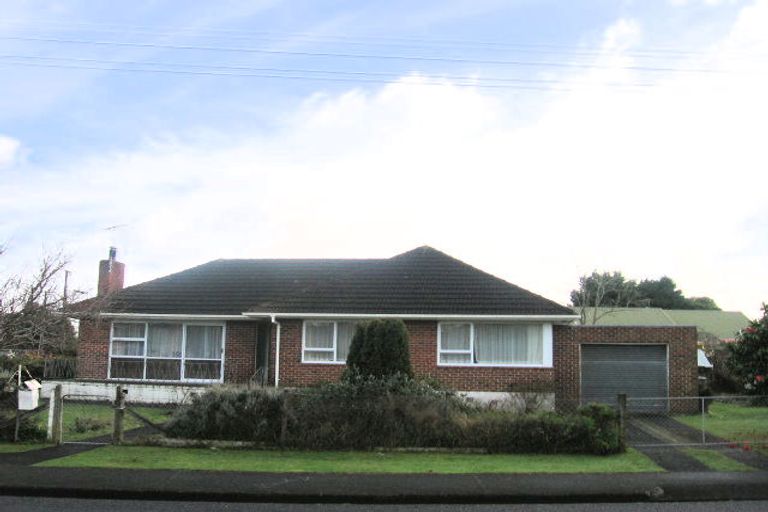 Photo of property in 2 Orion Street, Papakura, 2110