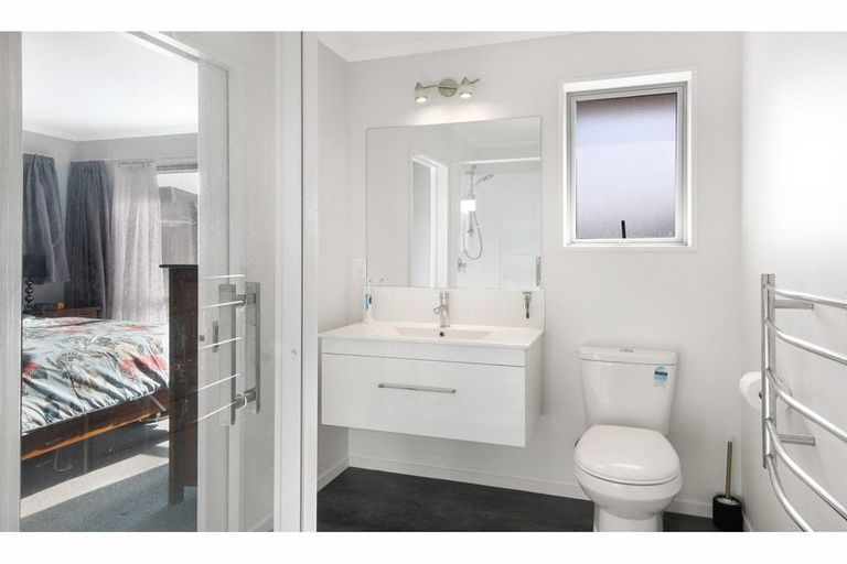 Photo of property in 122 Chinnerys Road, Woodend, 7610