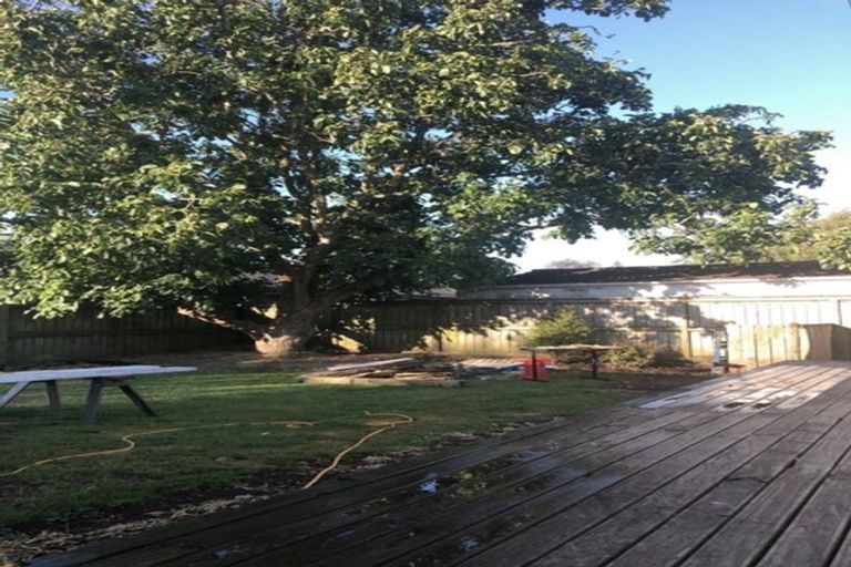 Photo of property in 2 Sheridan Street, Silverdale, Hamilton, 3216