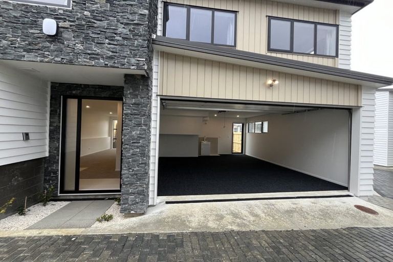 Photo of property in 20 Elegant Lane, Ranui, Auckland, 0612