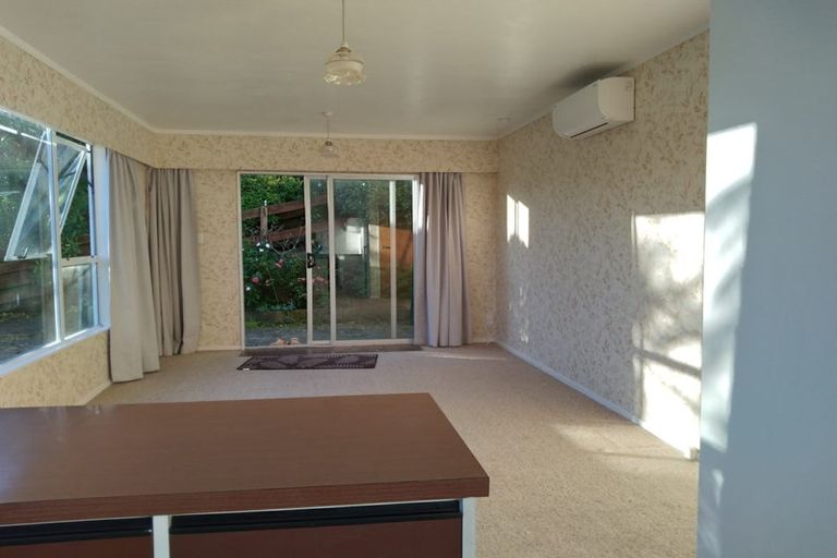 Photo of property in 85 Baylands Drive, Newlands, Wellington, 6037