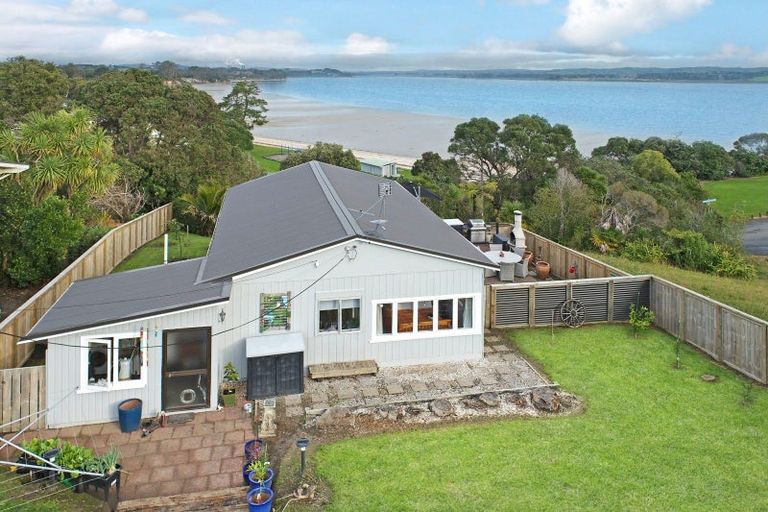 Photo of property in 50 Ronald Avenue, Glenbrook, Waiuku, 2681