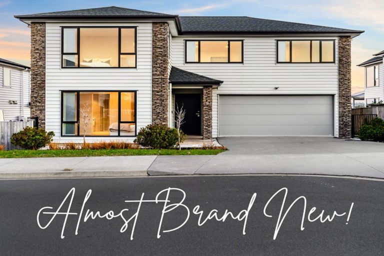 Photo of property in 22 Cassidy Drive, Orewa, 0931